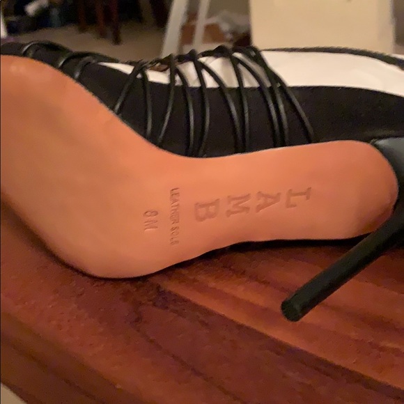 L.A.M.B NWOT & NWB black Raivyn strappy heels - Picture 4 of 8